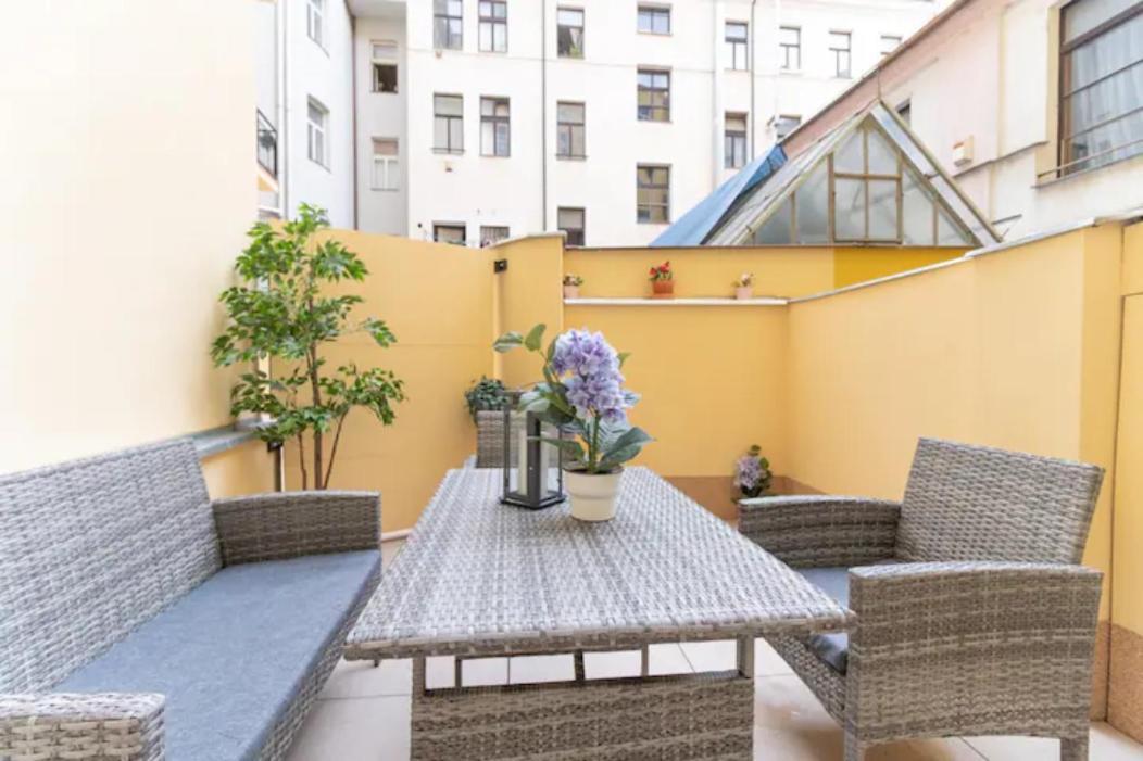 Favorite Apartment In The Center Of Prague 1 Exterior photo